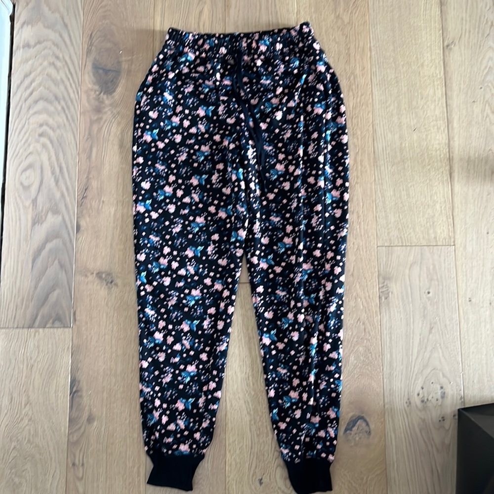 XS Lularoe Jogger